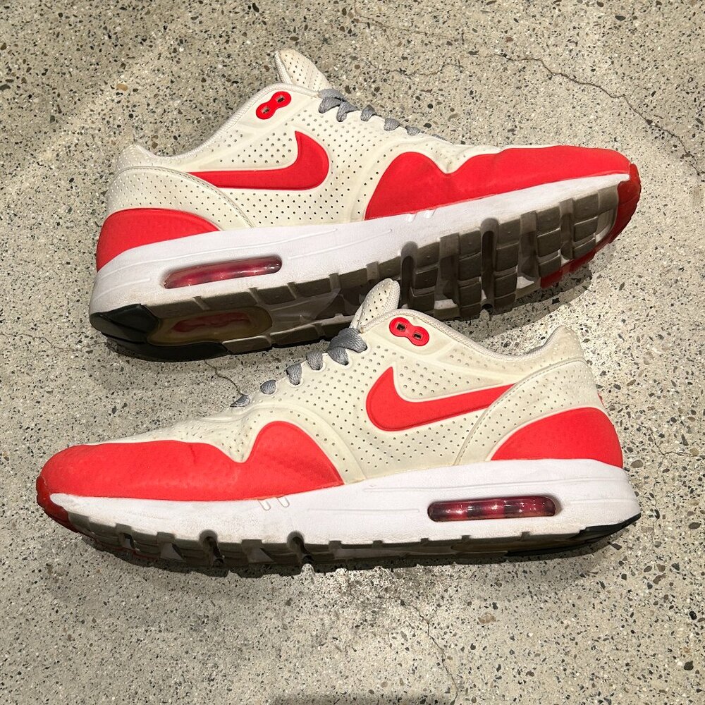 Nike Sneakers Men's Size: 10.5